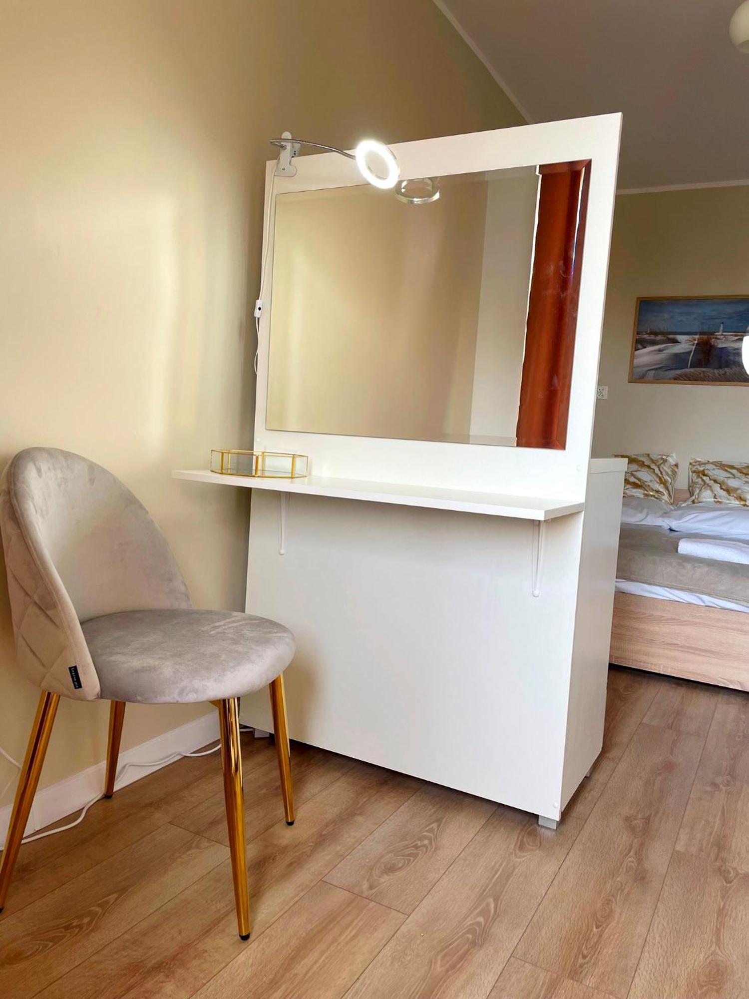 Apartament Konstytucji - Centrum Świnoujście Esterno foto